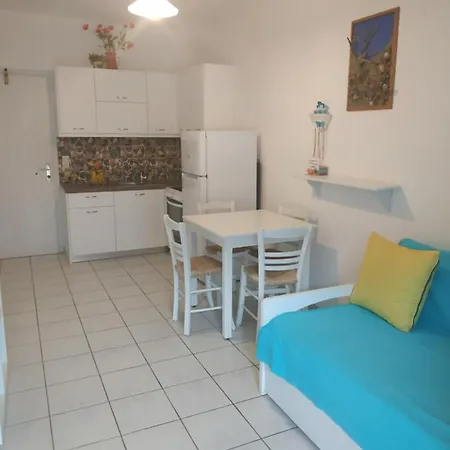 Apartment Livadi *