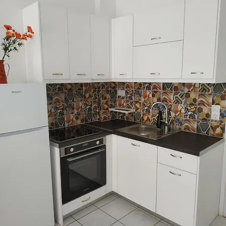 Apartment Livadi *