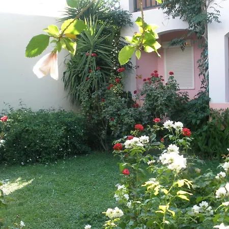 Apartment Livadi *